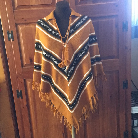 Sweaters - Poncho